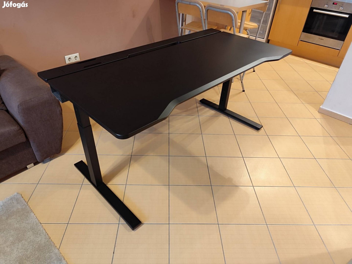 Eladó, hibátlan állapotú, Ikea Utmaning gamer asztal!