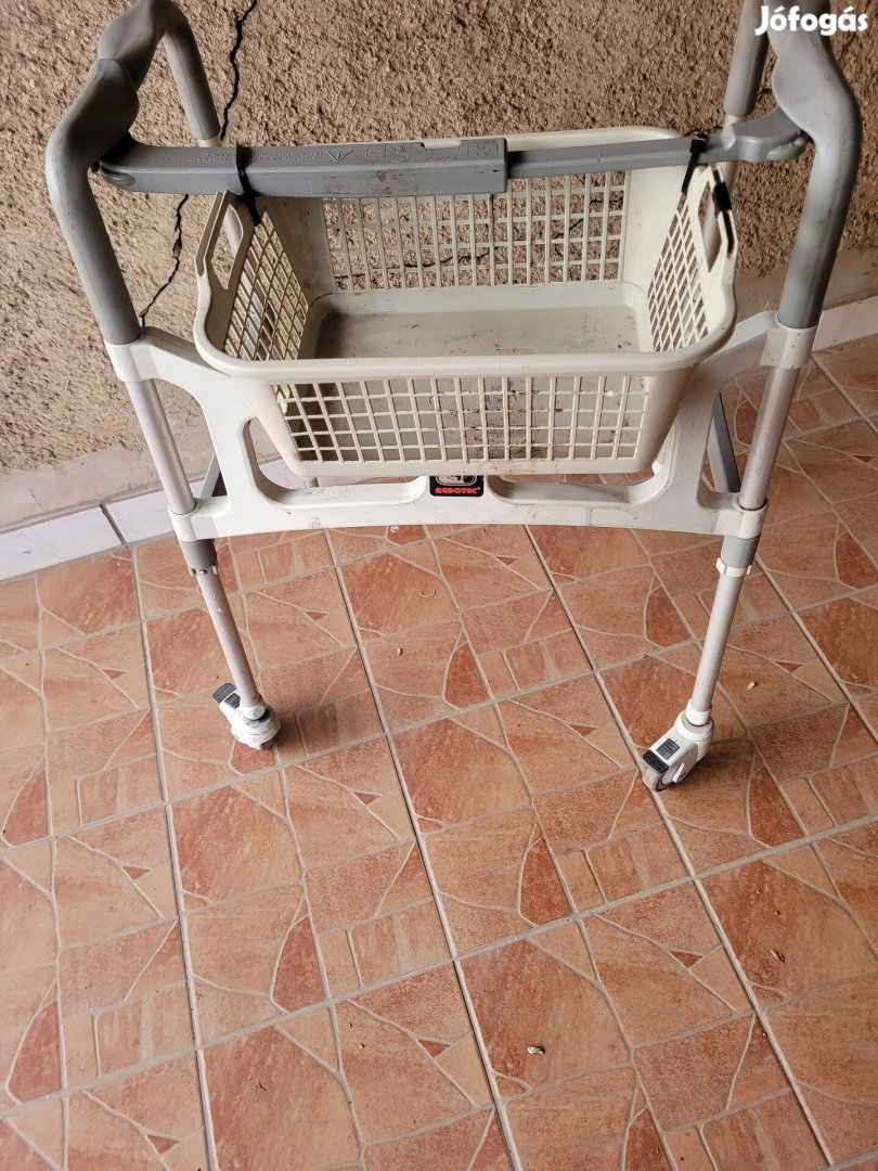 Eladó járókeret