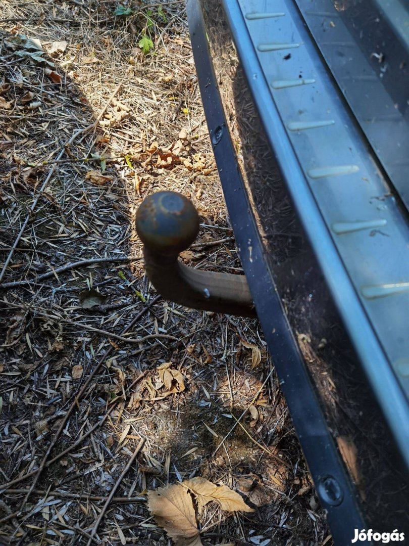 Eladó: vonóhorog Opel Zafira B-hez