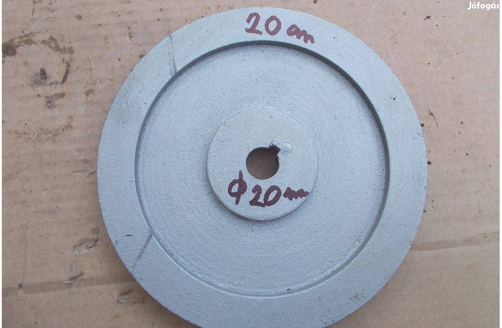 Eladó a képen látható 20 cm átmérőjű egy pályás ékszíj tárcsa