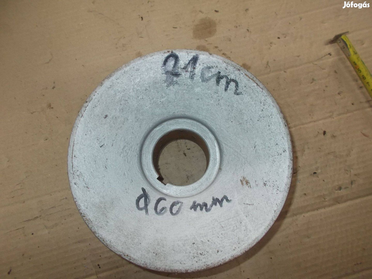 Eladó a képen látható 21 cm átmérőjű három pályás ékszíj