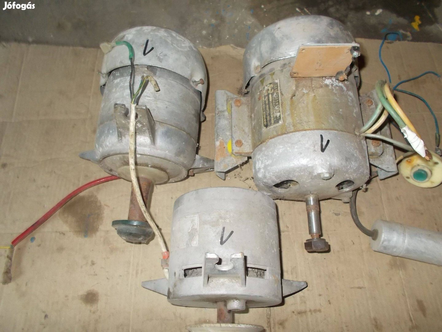 Eladó a képen látható 220 voltos villanymotor csomag 1