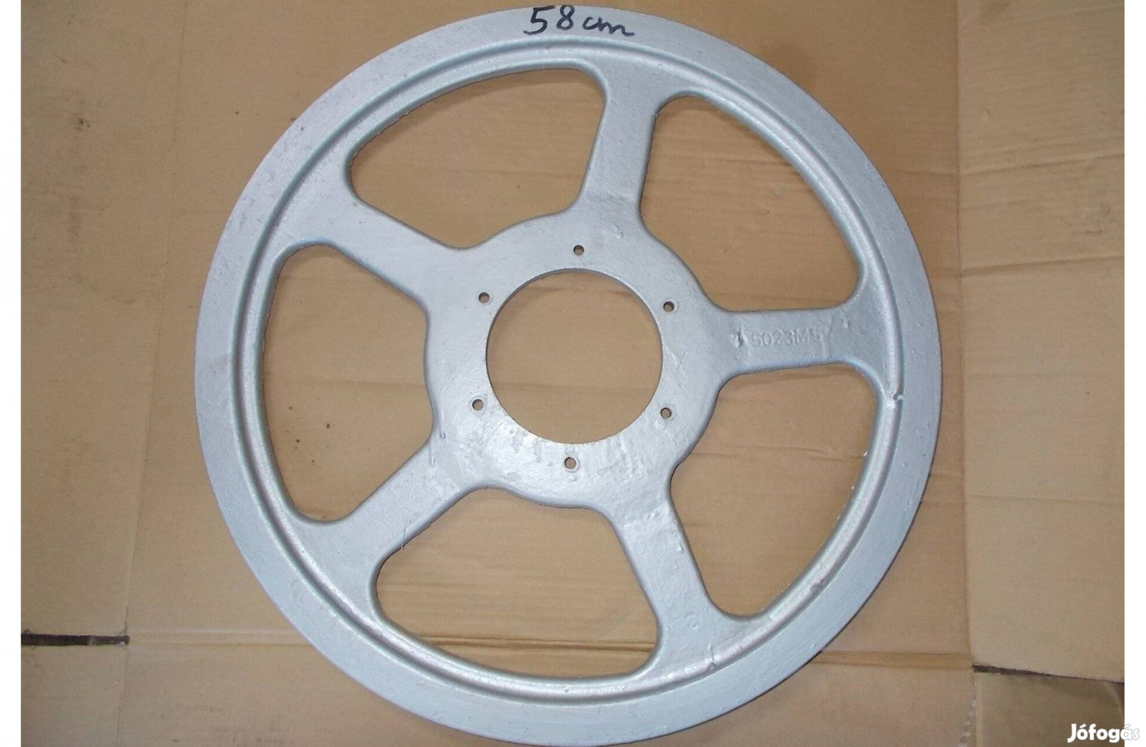 Eladó a képen látható 58 cm átmérőjű egy pályás ékszíj
