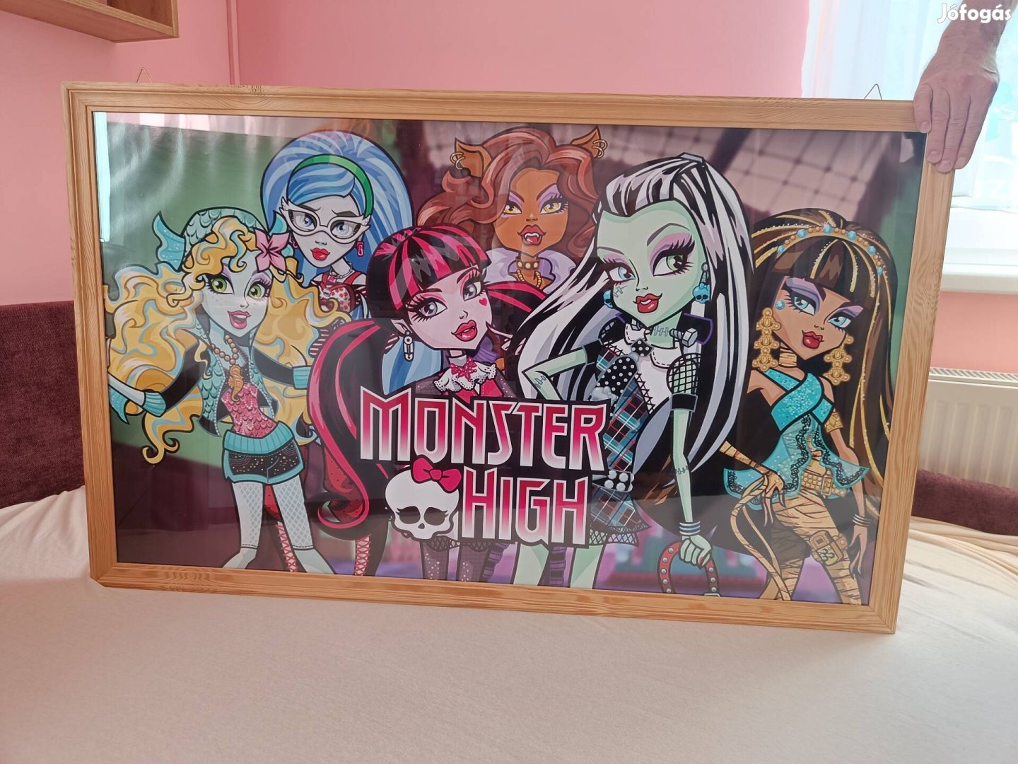 Eladó a képen látható Monster High kép. 