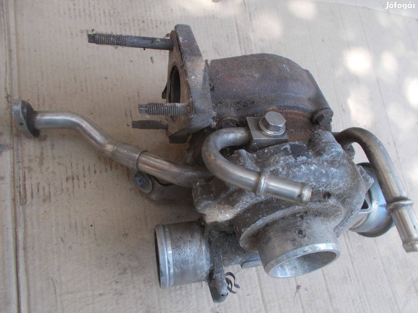 Eladó a képen látható bontott turbó 4 számú