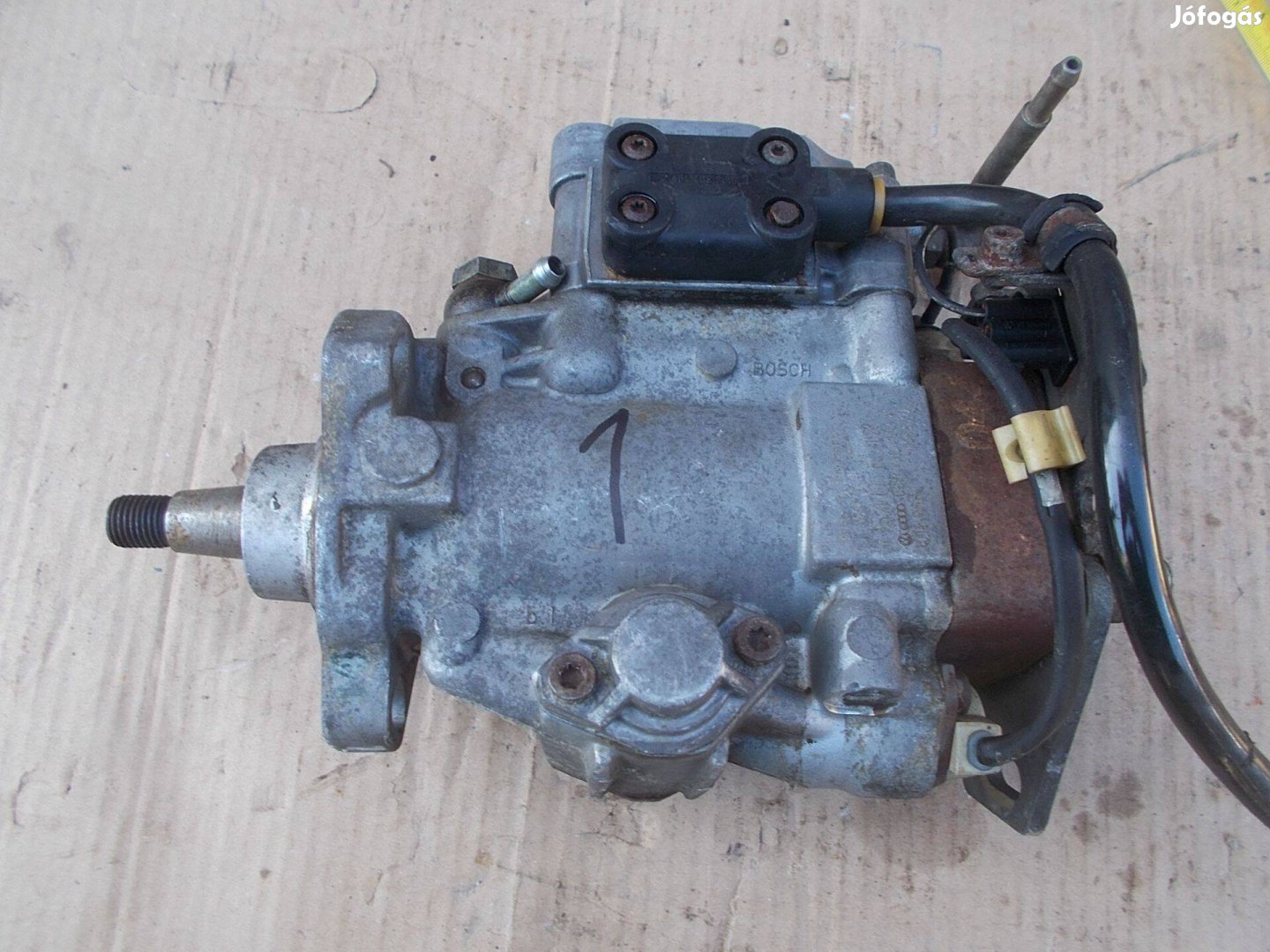 Eladó a képen látható bosch adagoló 1 számú