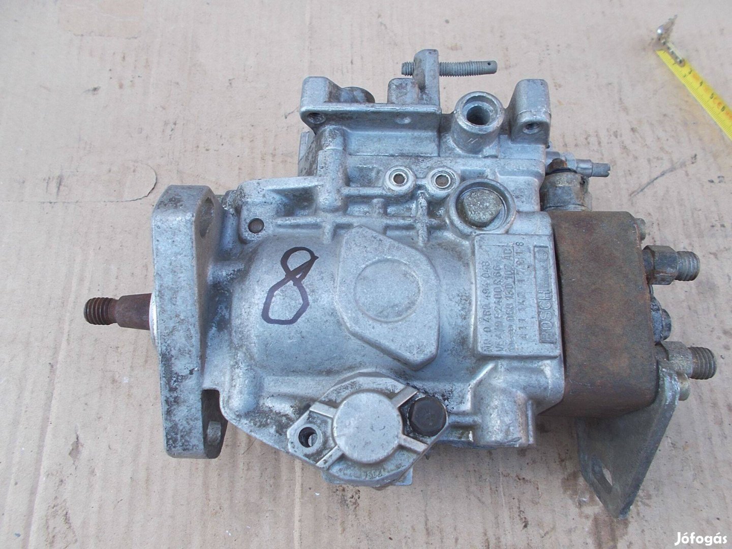 Eladó a képen látható bosch adagoló 8 számú