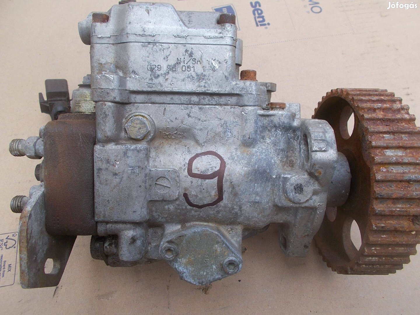 Eladó a képen látható bosch adagoló 9 számú