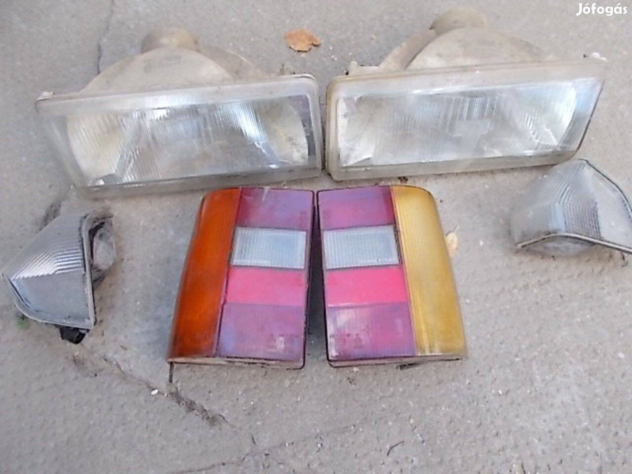 Eladó a képen látható citroen BX kombi lámpa csomag