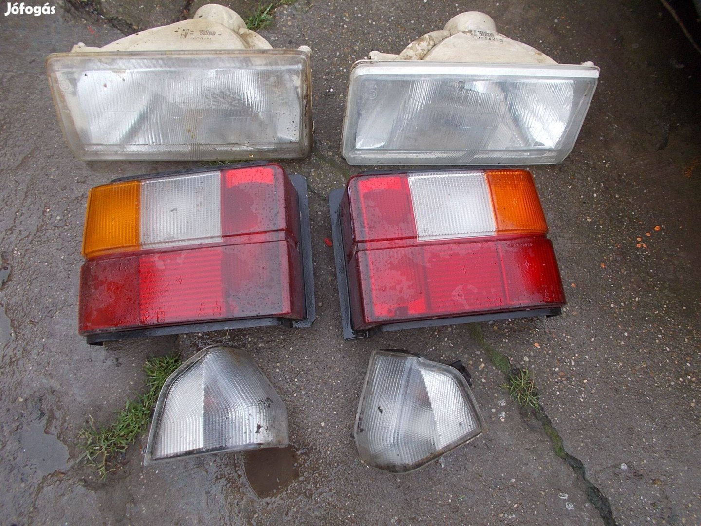 Eladó a képen látható citroen BX lámpa csomag