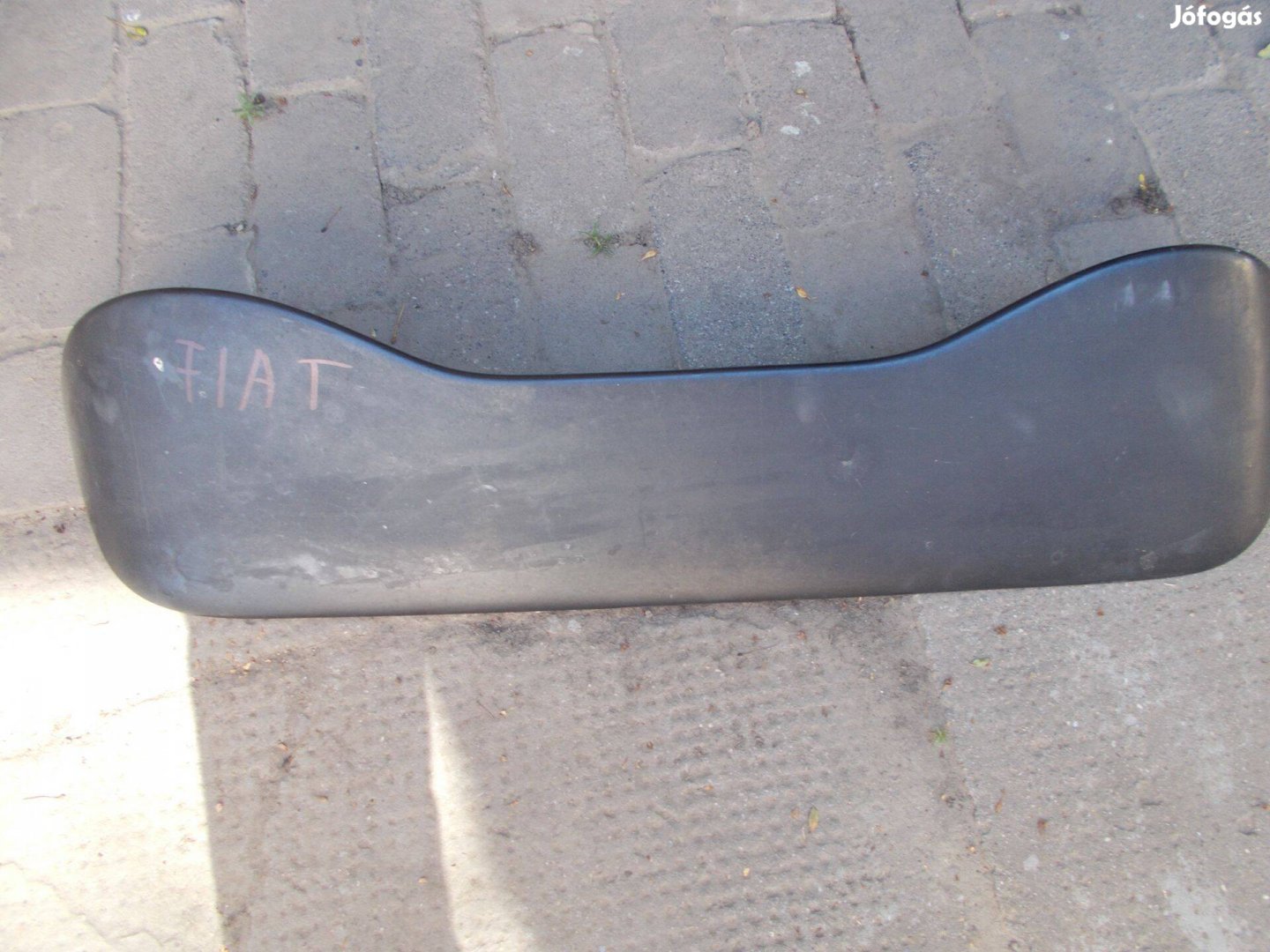 Eladó a képen látható fiat légterelő jó állapotban
