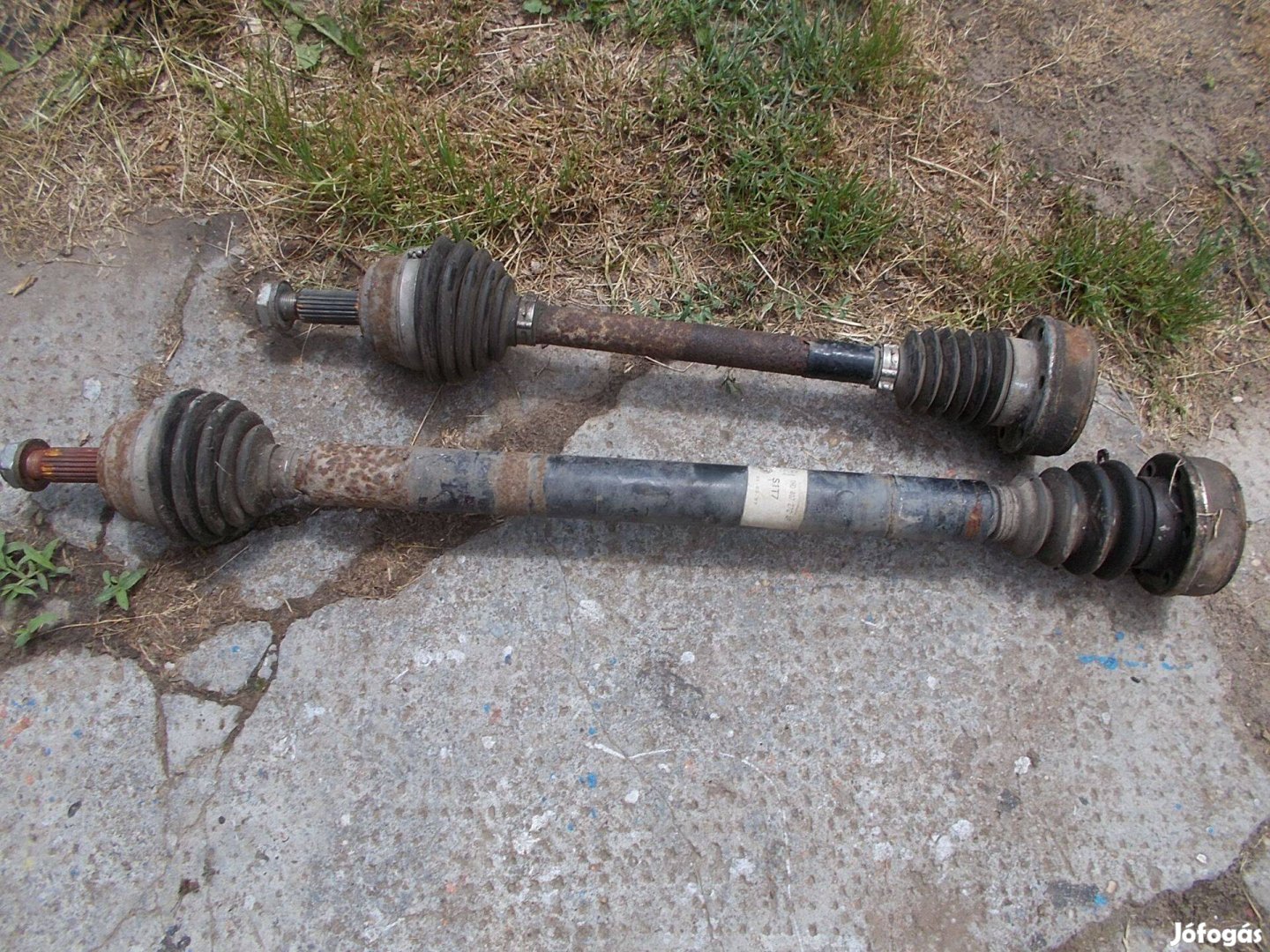 Eladó a képen látható golf 3 féltengely csomag