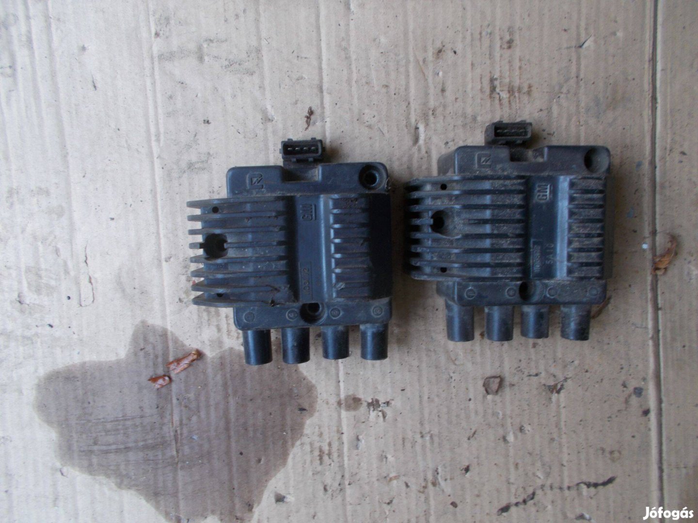Eladó a képen látható gyújtó trafó alkatrész 3 számú