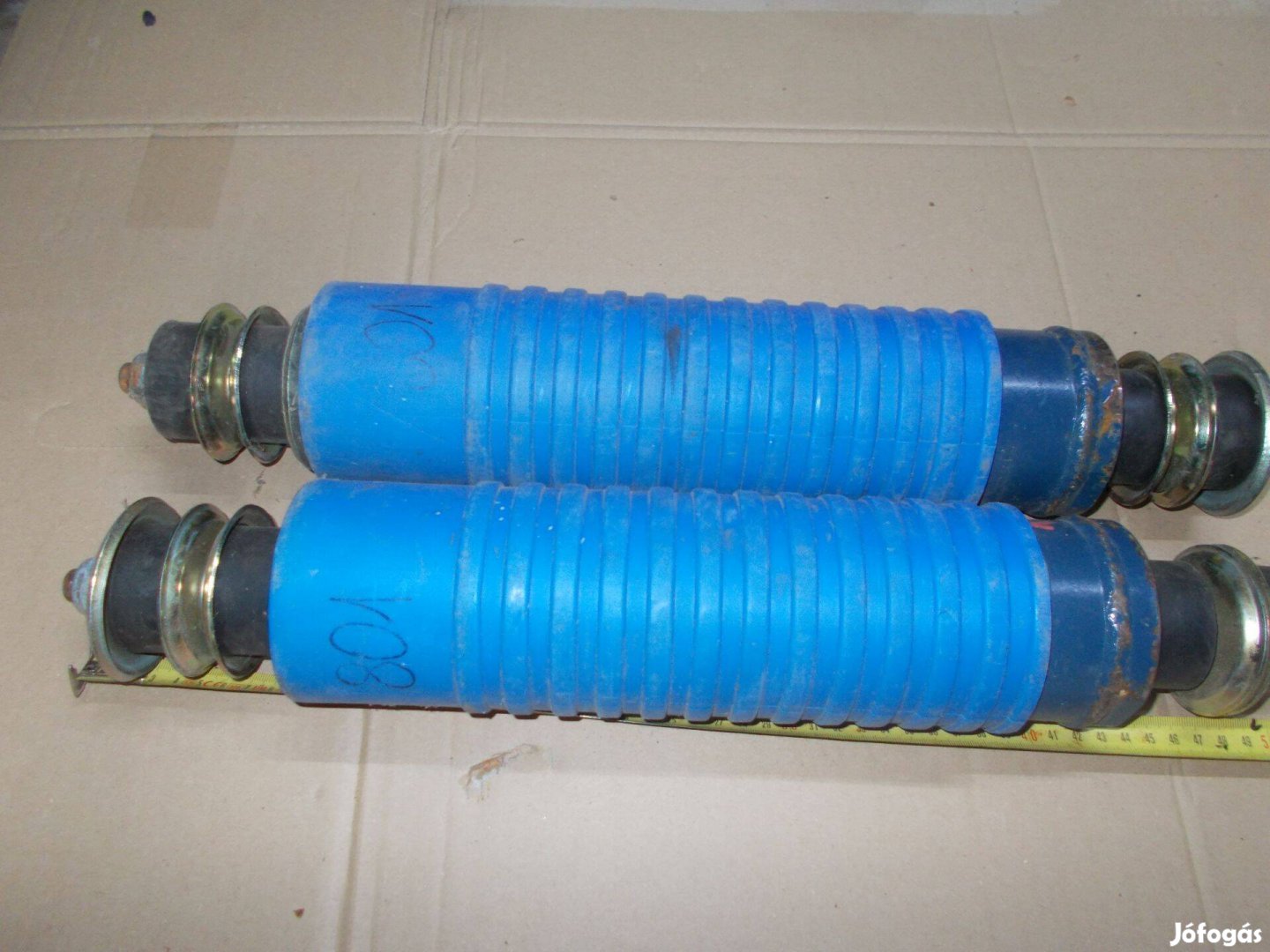 Eladó a képen látható két darab lengés csillapító