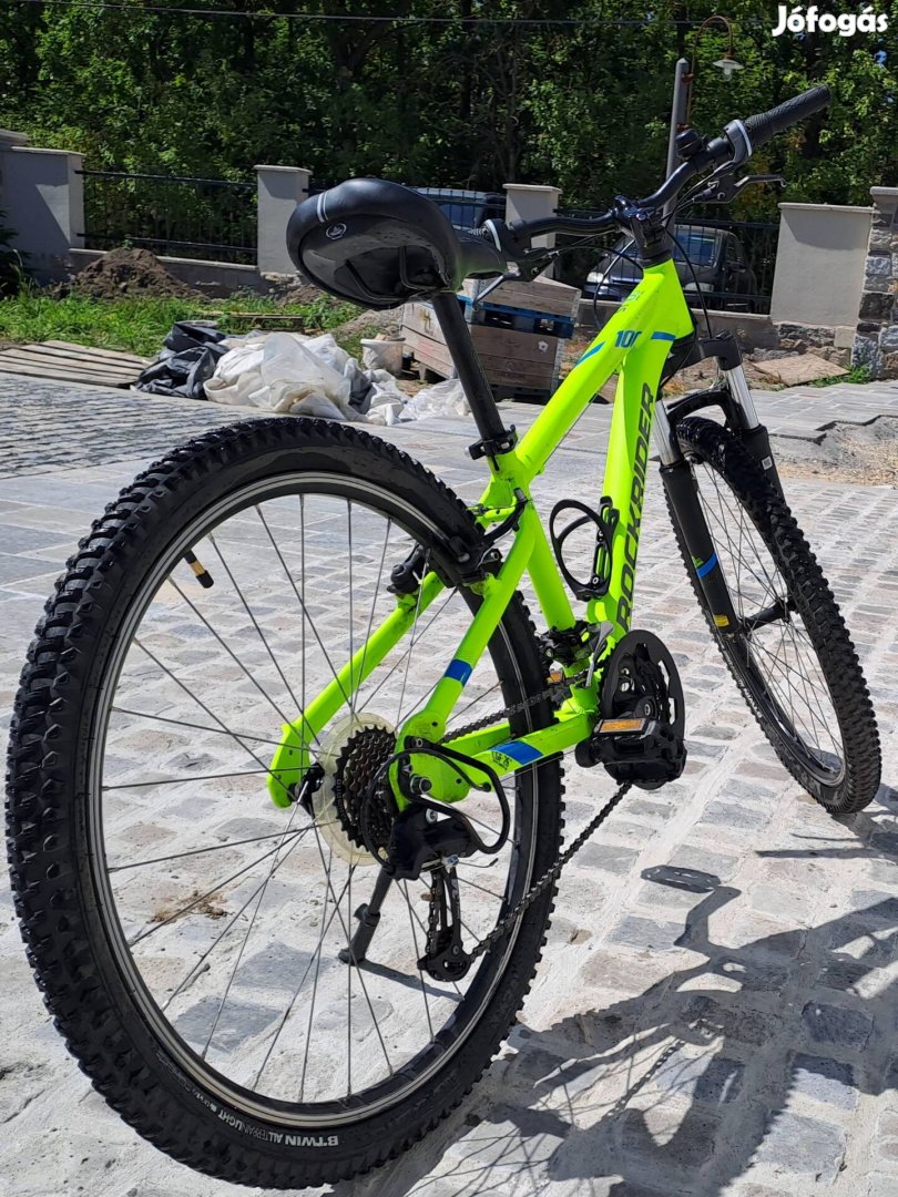 Eladó a képen látható kiváló állapotú Rockrider st 100 sport bicikli