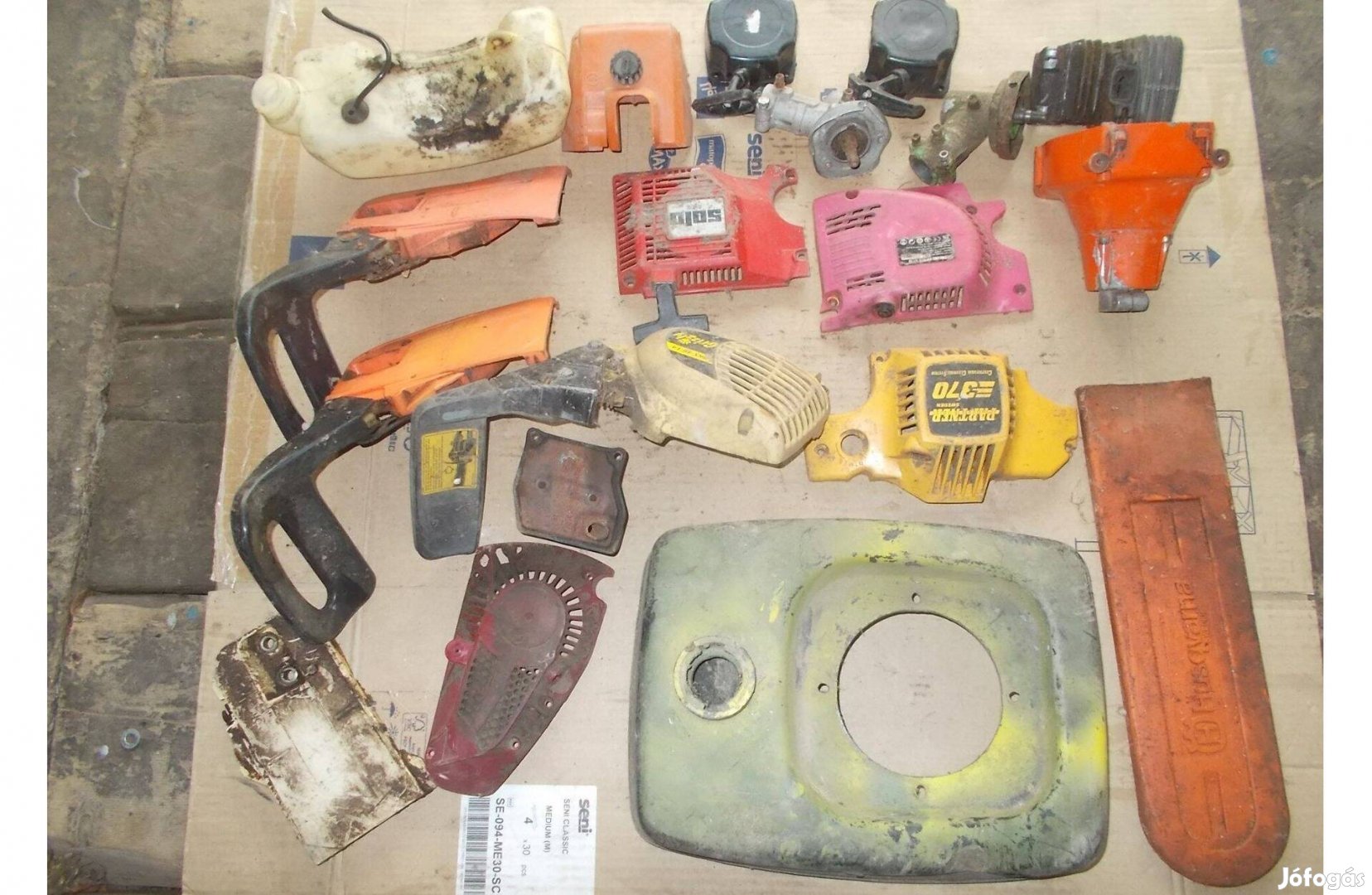 Eladó a képen látható láncfűrész fűkasza alkatrész csomag