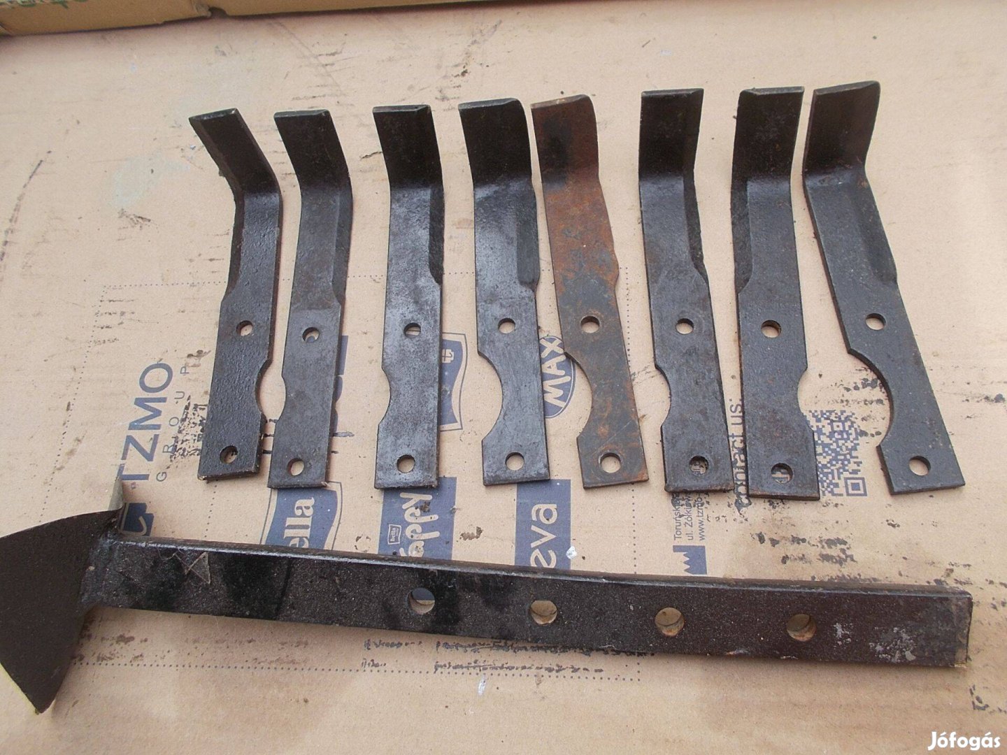 Eladó a képen látható rota kapához kapa tartozék csomag 2