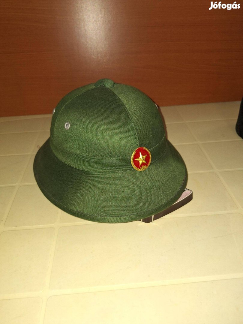 Eladó a képen látható vietnami katonai sapka
