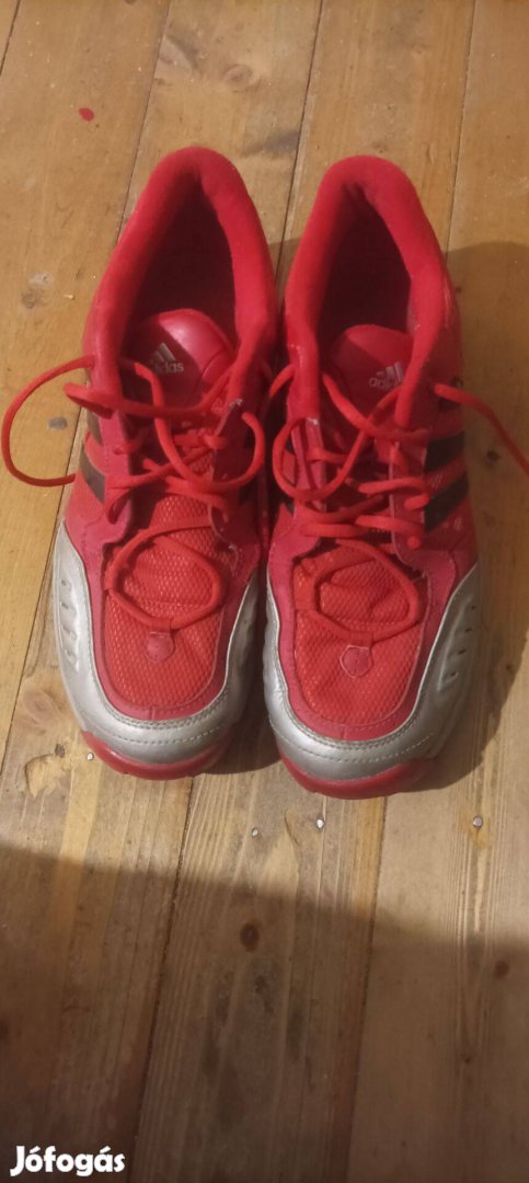 Eladó adidas cipő