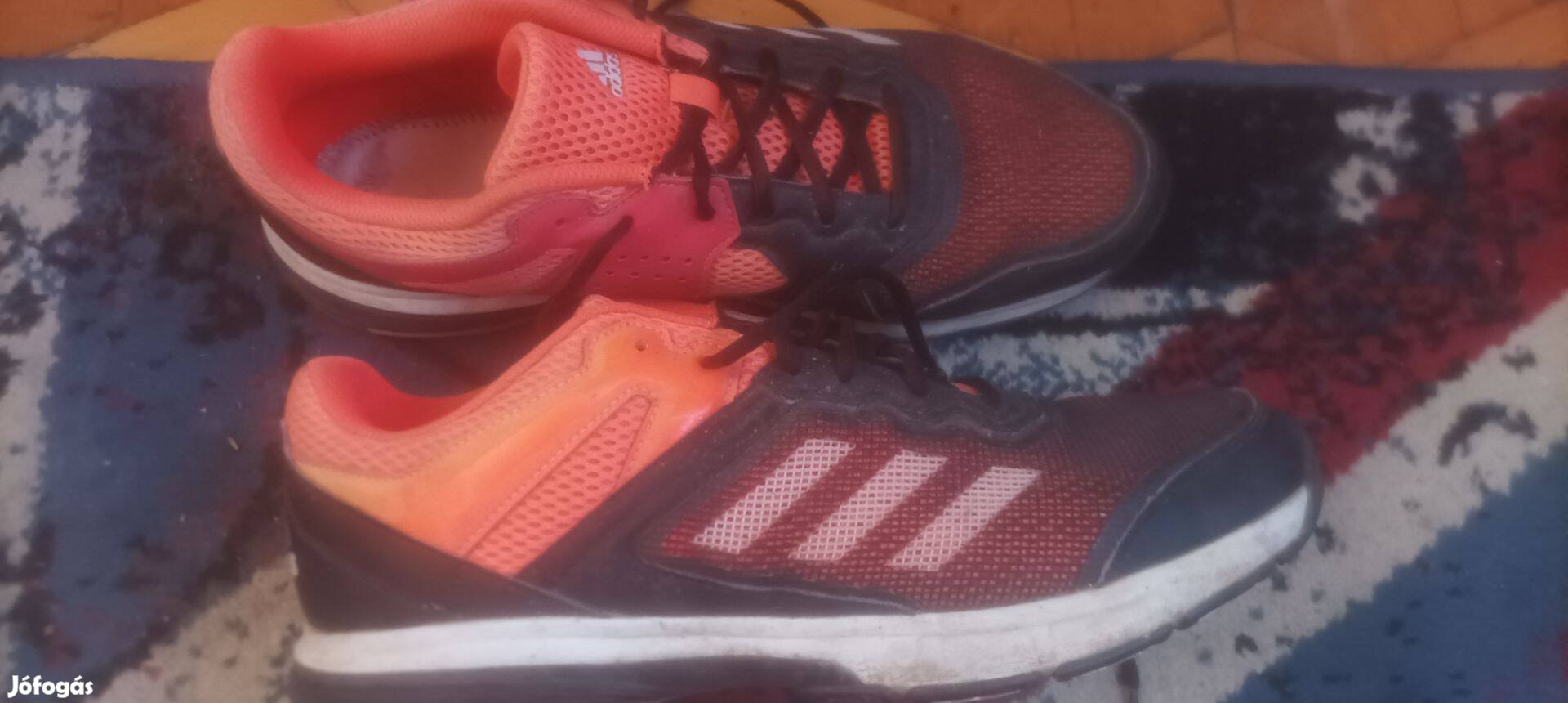 Eladó adidas cipő