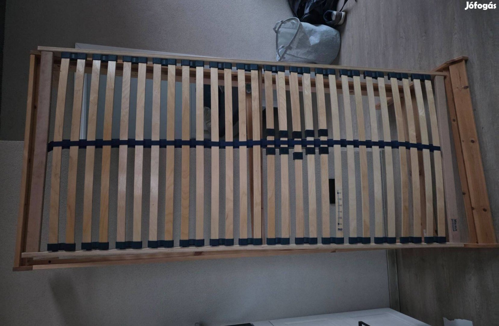 Eladó ágy matraccal