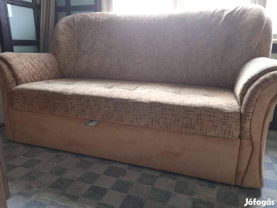 Eladó ágyazható kanapé, fotel