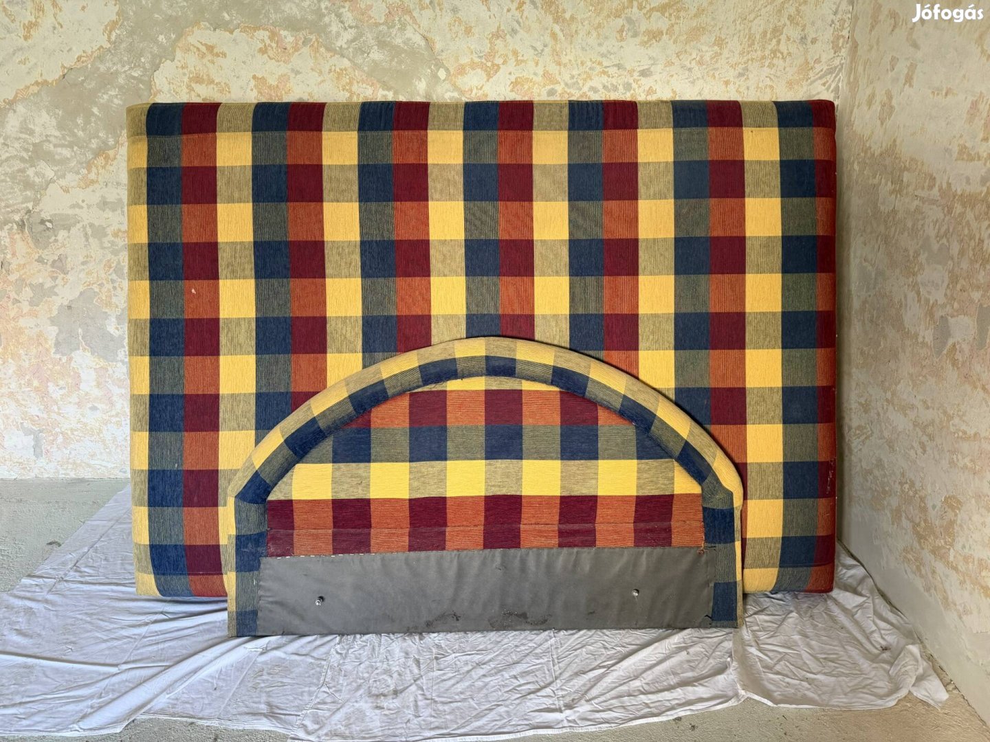 Eladó ágyneműtartós franciaágy 140x200cm