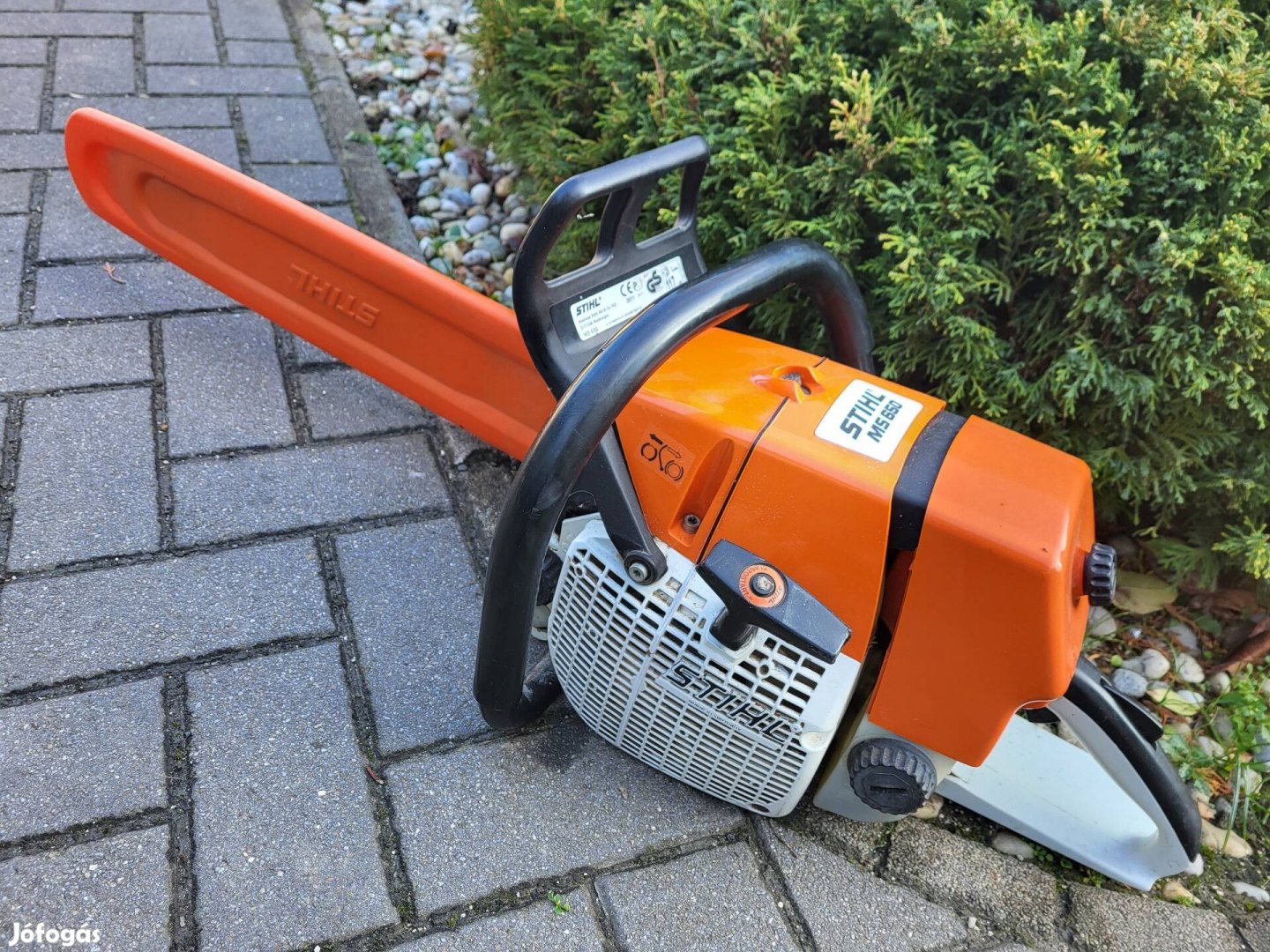 Eladó akár gyűjteménybe is egy full gyári stihl ms 650 fűrész! 