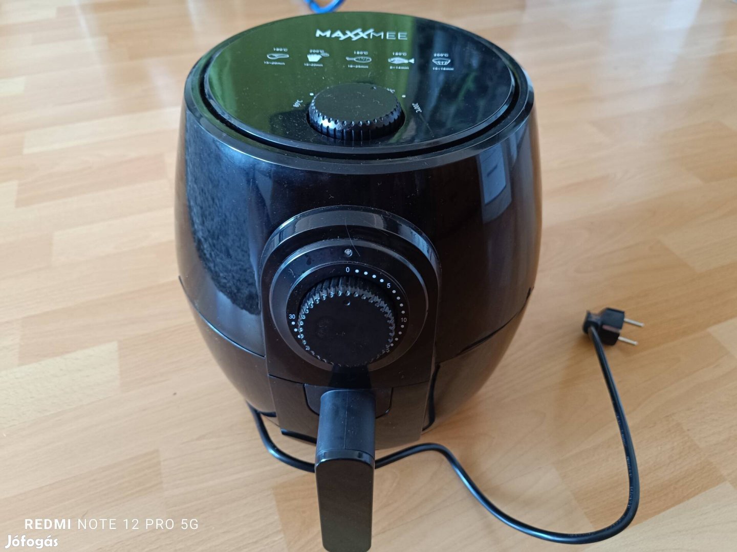 Eladó alig használt Air fryer.