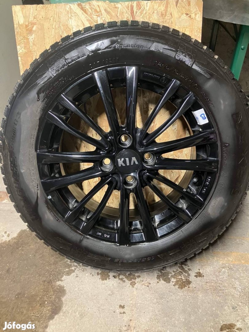 Eladó alufelni téli gumival.