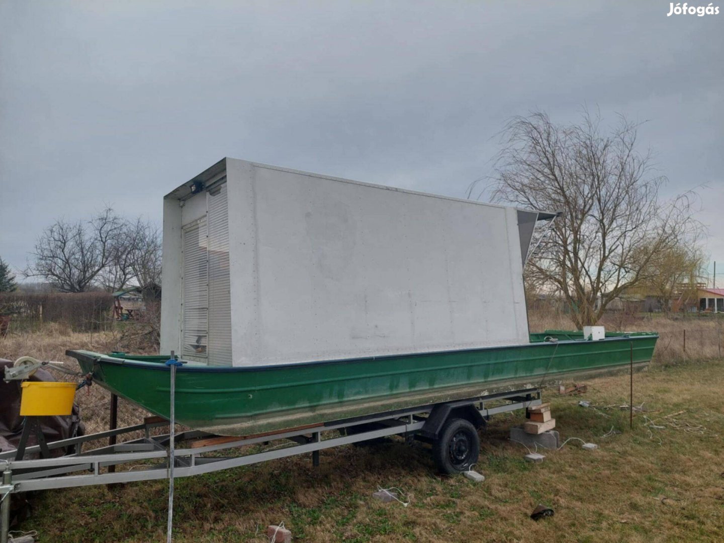 Eladó aluminimum lakóhajó (2021-es épításű)