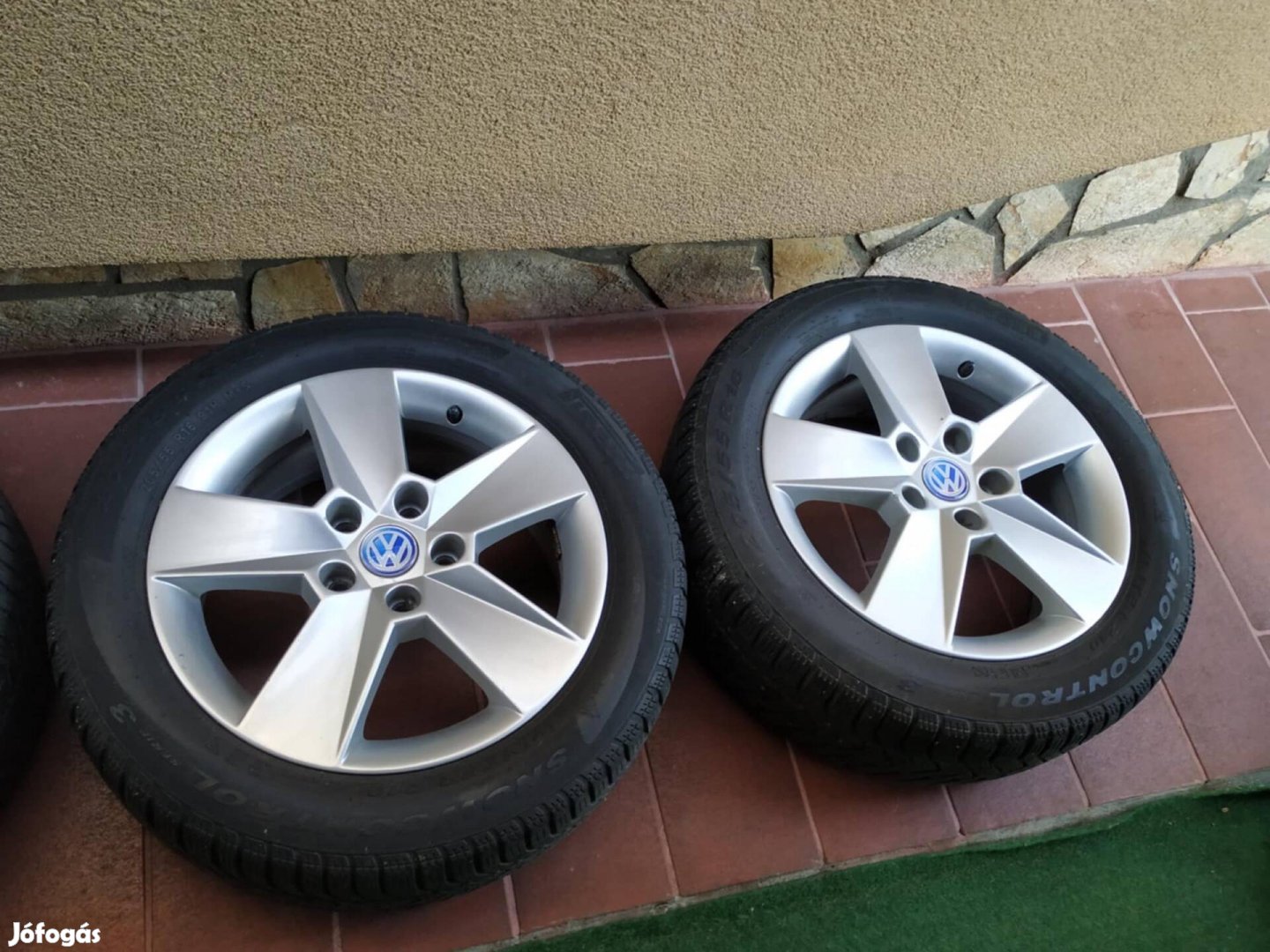 Eladó alumíniumfelni garnitúra