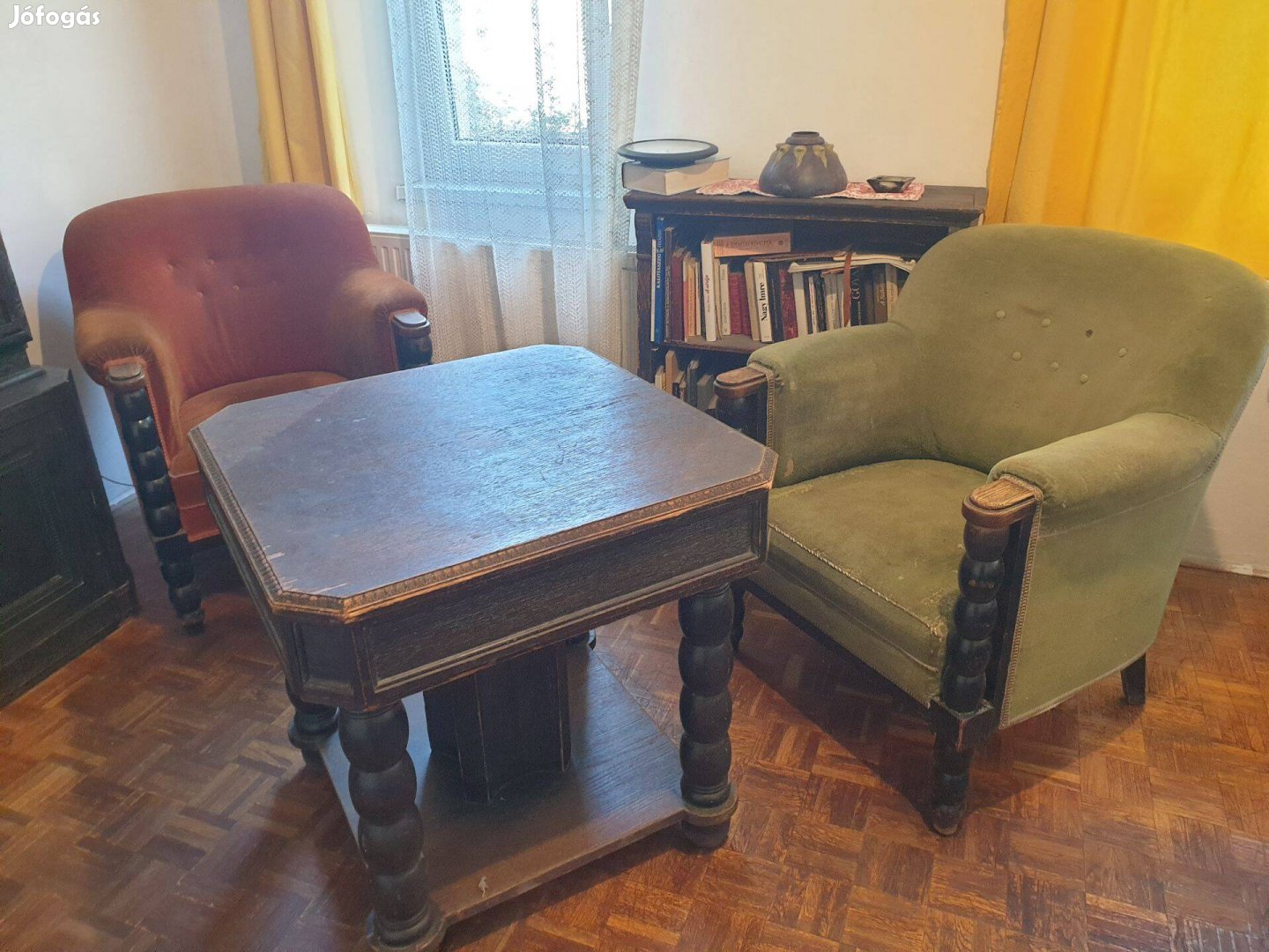 Eladó antik (Art deco) asztal két fotellel. Lakberendezők figyelmébe