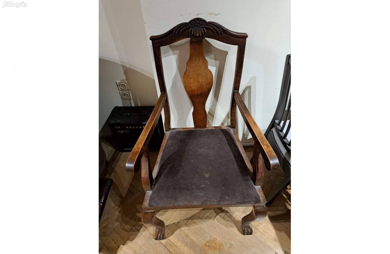 Eladó antik szék