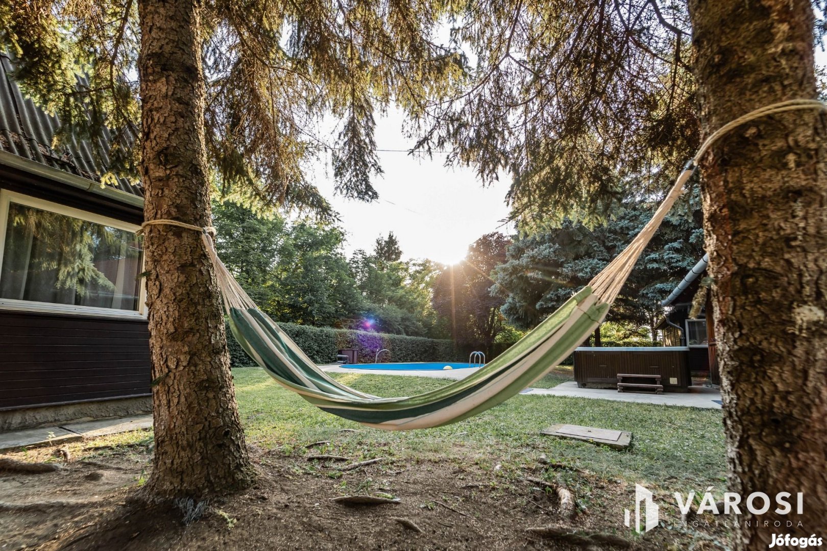 Eladó apartmanház-komplexum a Körösök mellett