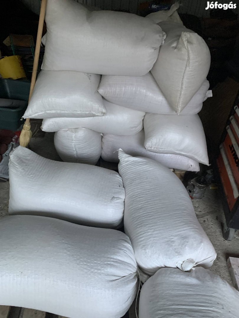 Eladó arpa felzsákolva