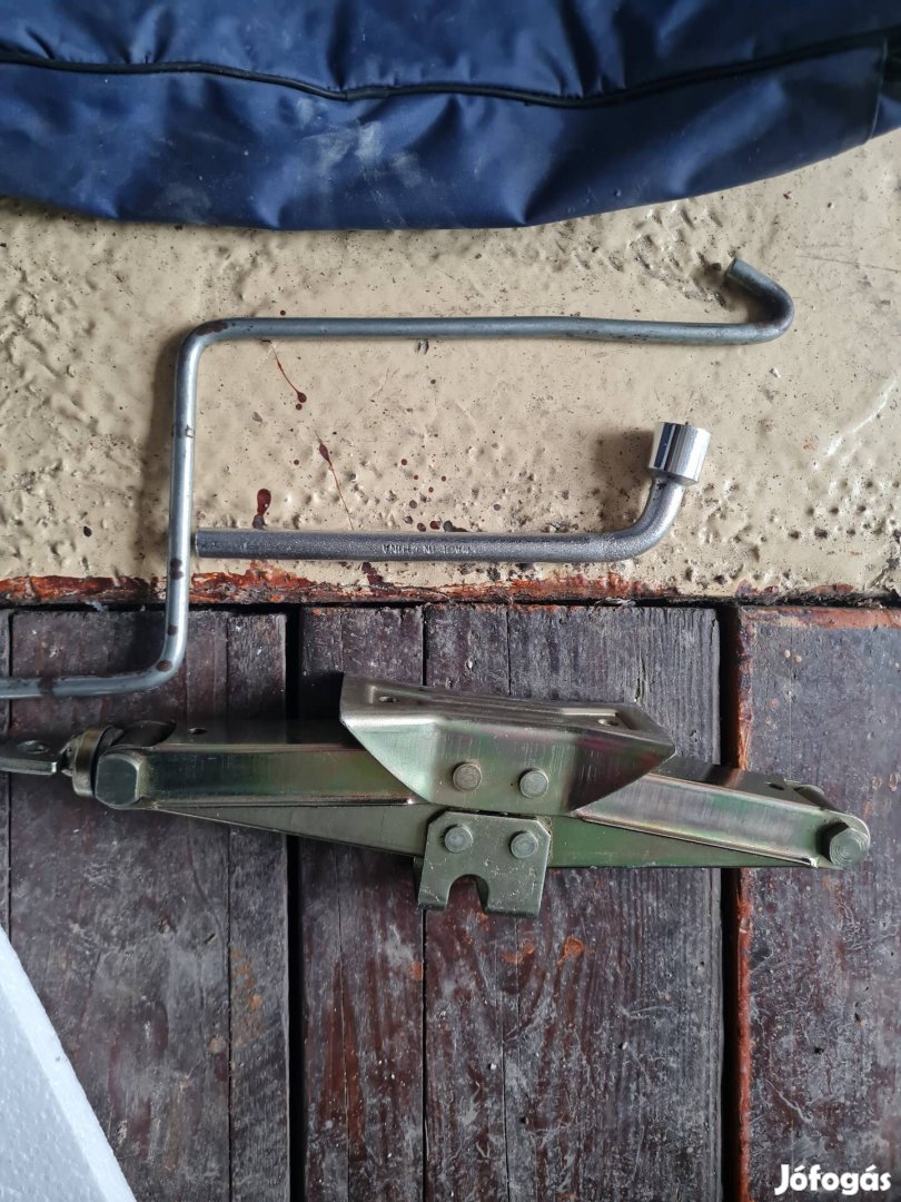 Eladó autó emelő Miskolcon 