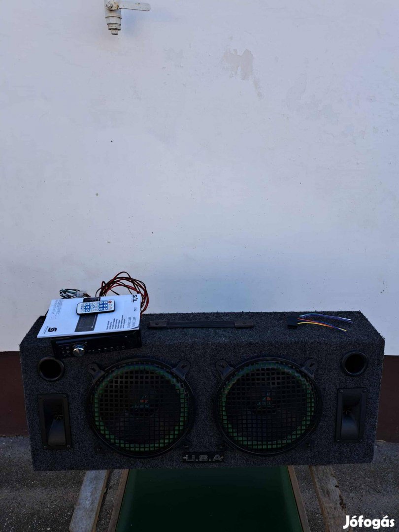 Eladó autóba teljes hangosítás felszerelés