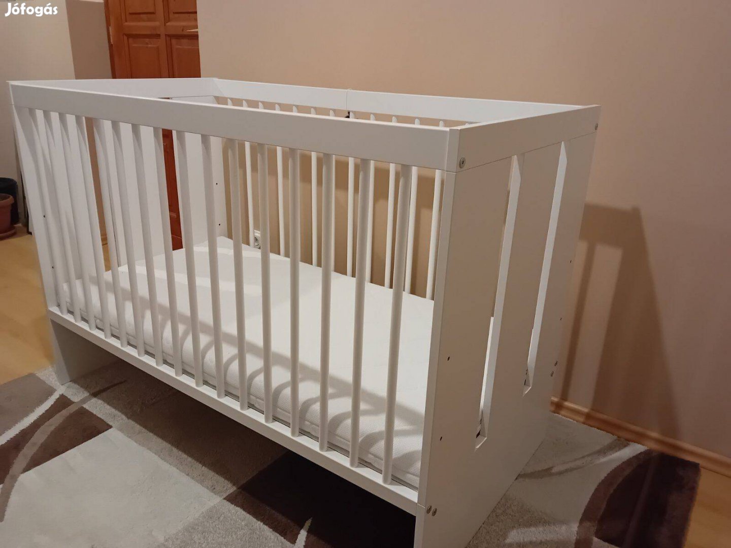 Eladó babakiságy