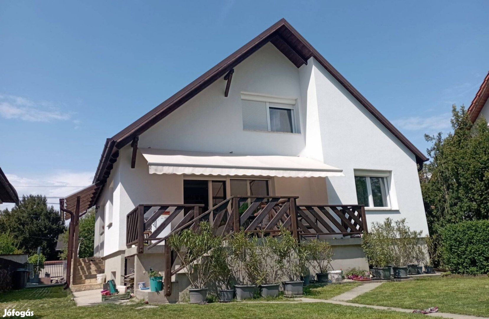 Eladó battai családiház