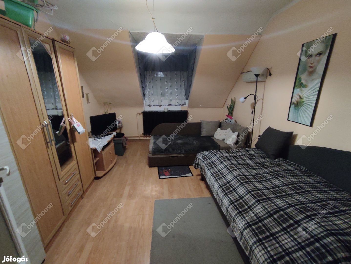 Eladó belvárosi, 4 szobás lakás Celldömölkön!