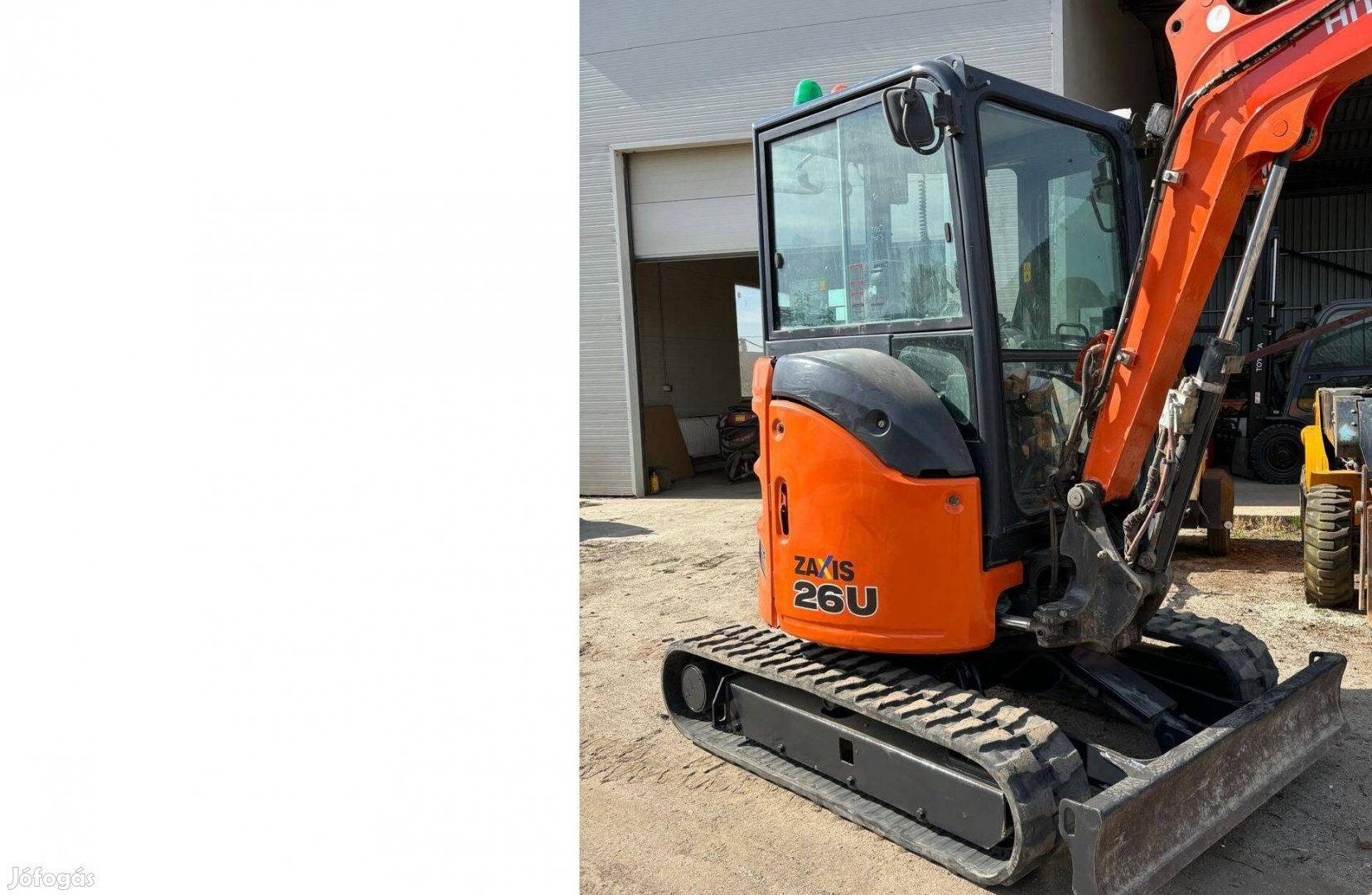 Eladó/bérelhető Hitachi Zx26-U