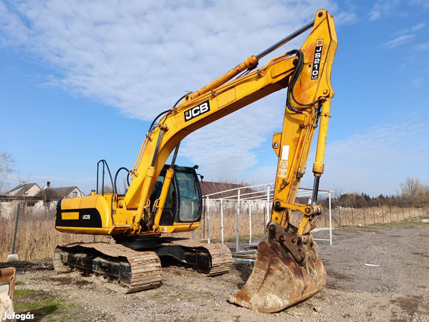 Eladó/bérelhető JCB js 210 LC