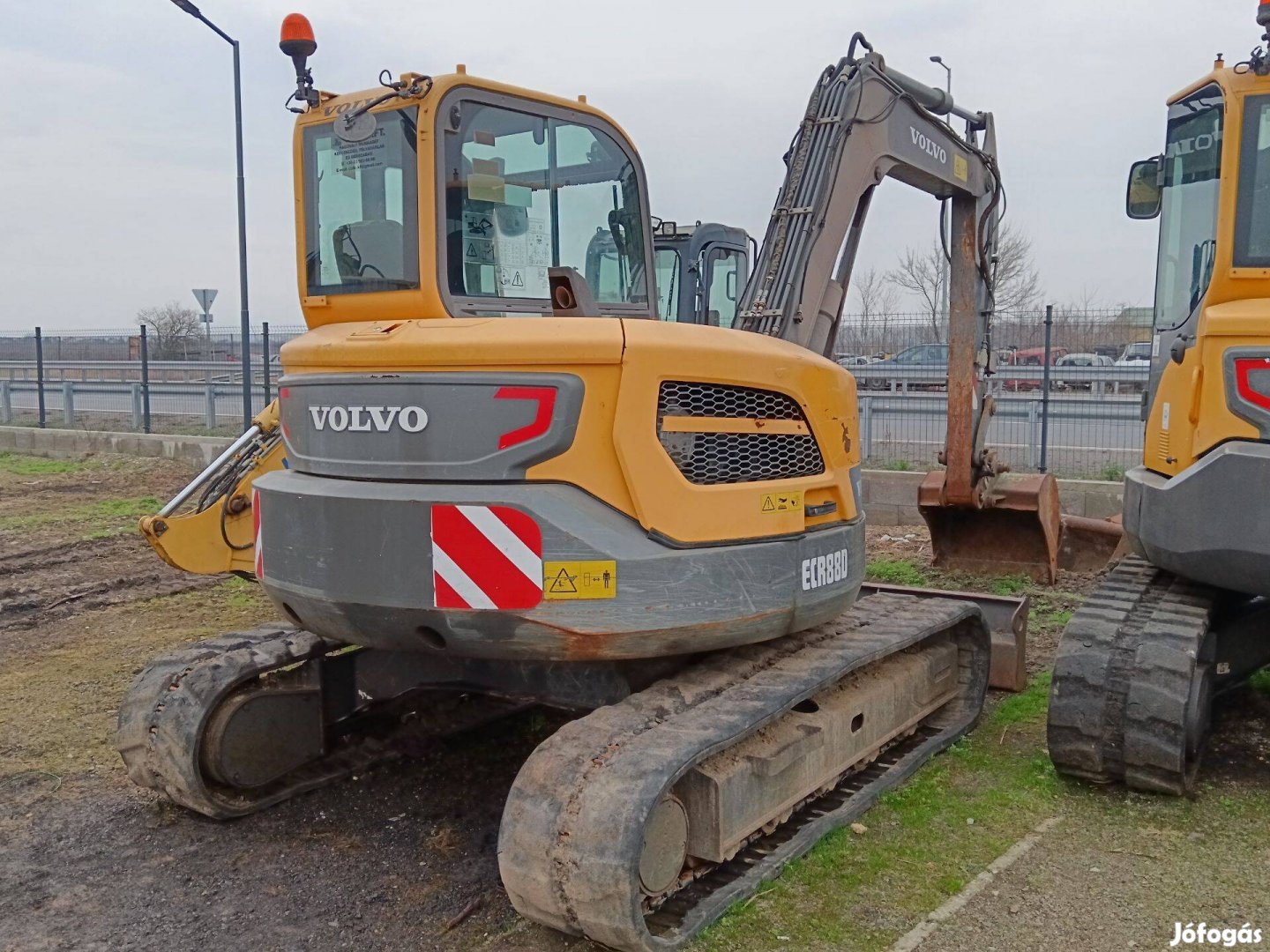 Eladó/bérelhető Volvo ECR 88D