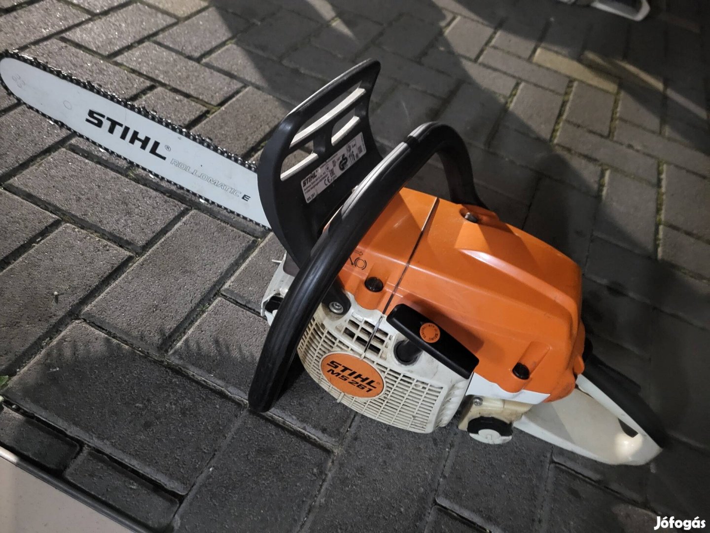 Eladó beszámolt egy rántásra induló stihl ms 261 tipusú fűrész! 