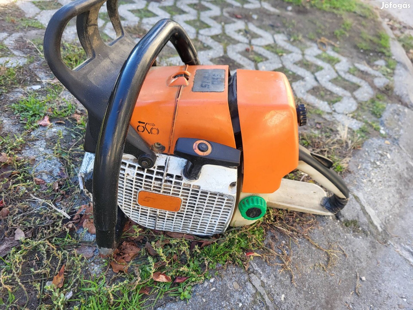 Eladó beszámolt gyári hengeres stihl 046 tipusú fűrész!