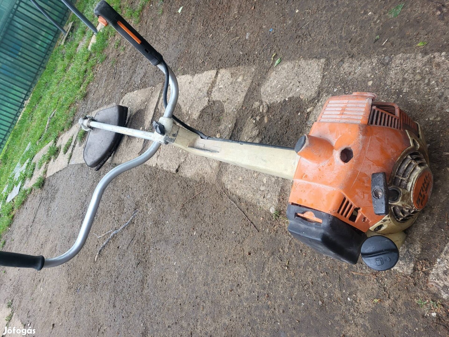 Eladó beszámolt stihl fs 350 tipusú fükasza!