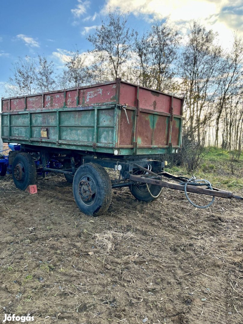 Eladó billenős pótkocsi, rendszámos traktor mtz 