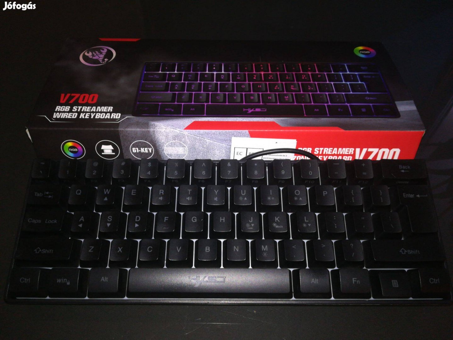 Eladó billentyűzet!!! V700 RGB Streamer wired keyboard