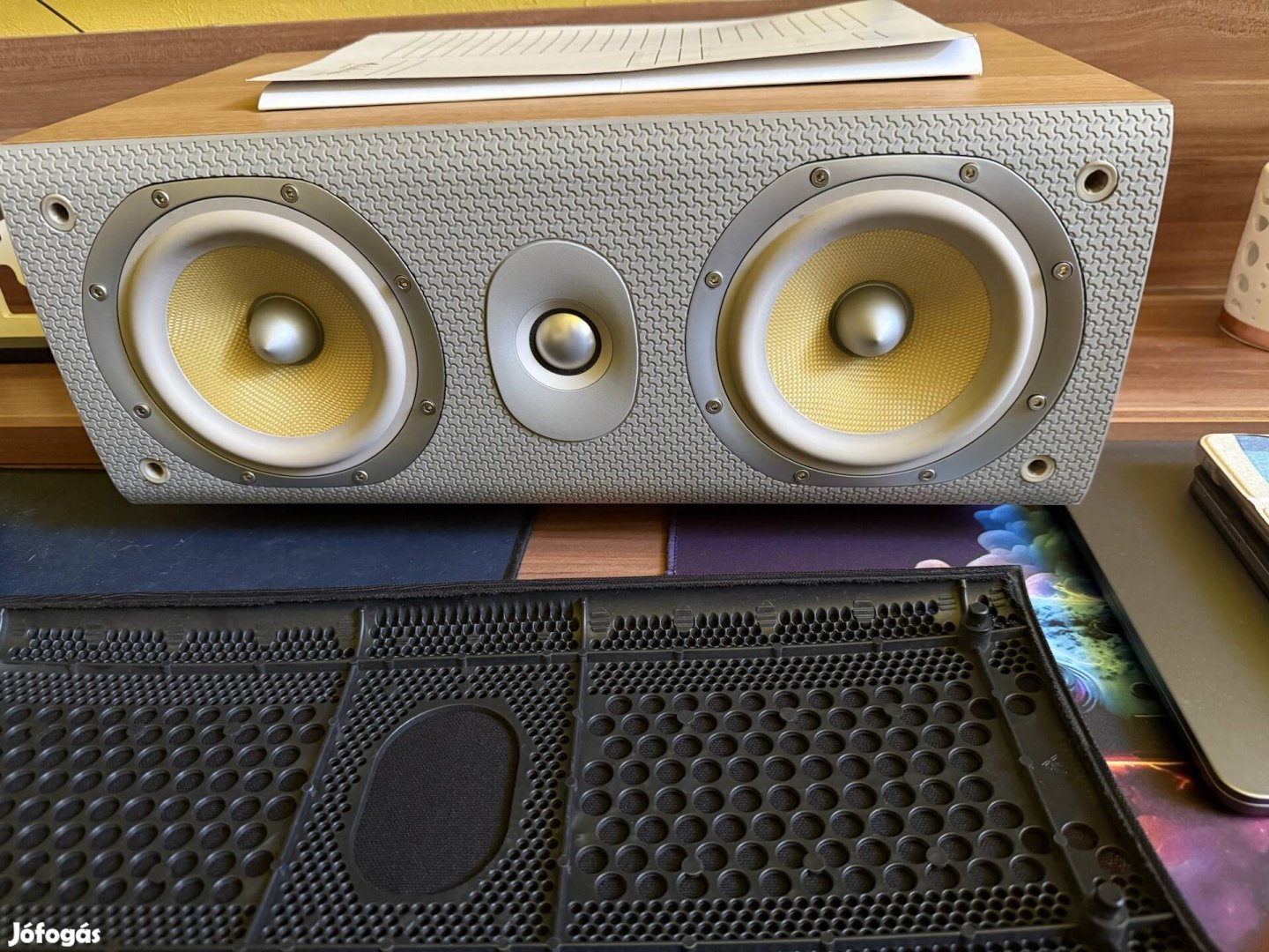 Eladó bowers Wilkins 60 center
